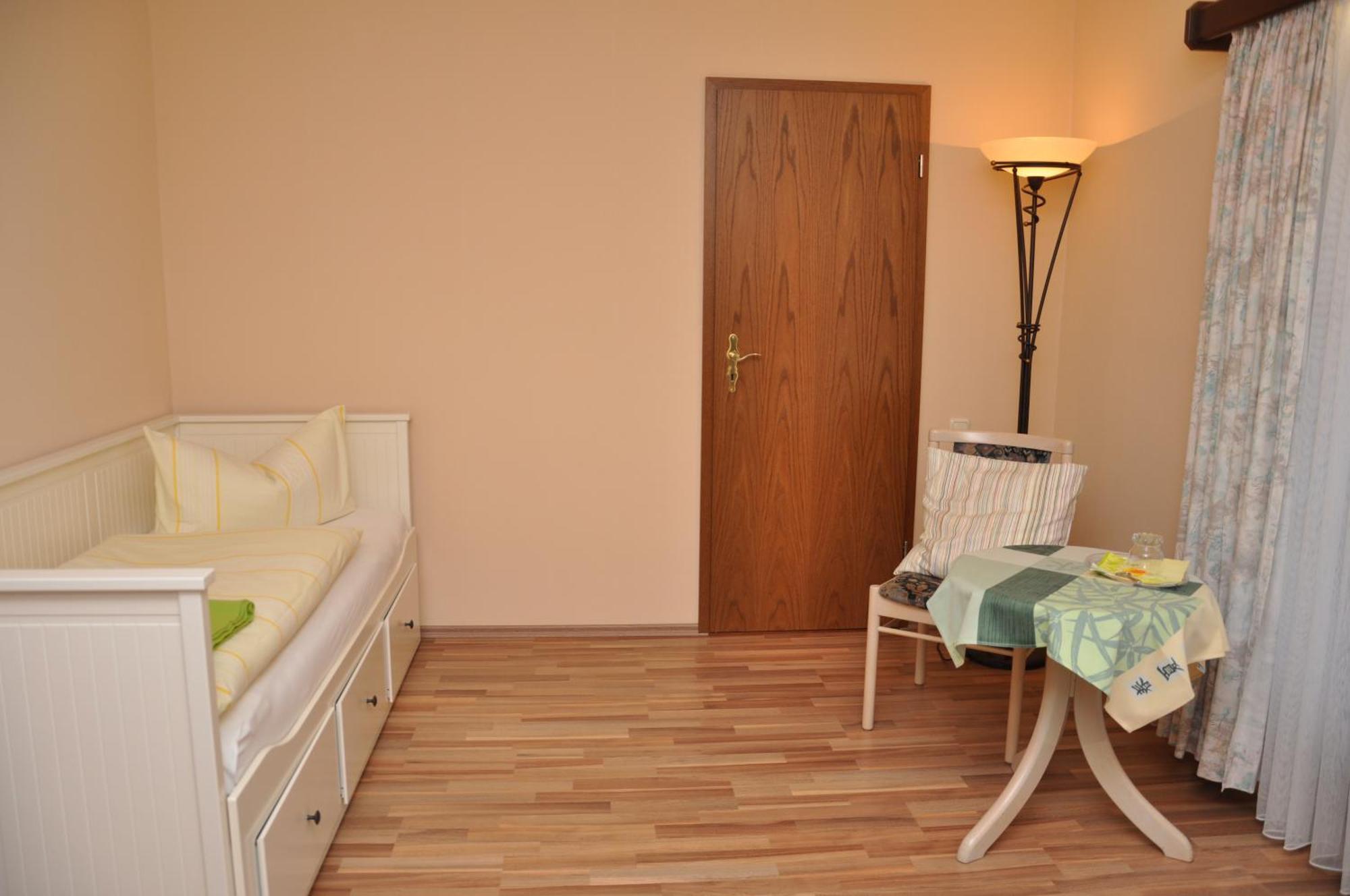 Hotel Jaegerklause Шмалкалден Стая снимка